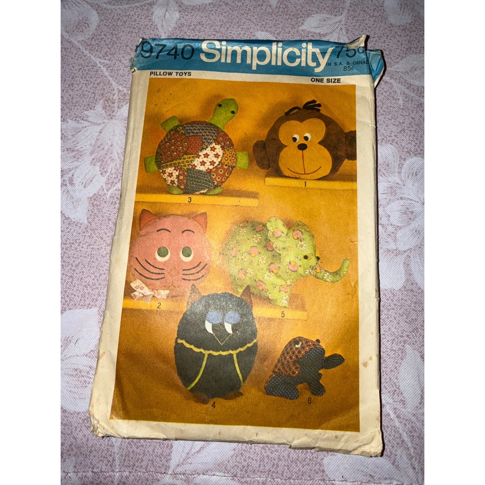 Vintage Simplicity‎ 9740 Pillow Toys Pajama Bags Animal Sewing Pattern Lot 5138